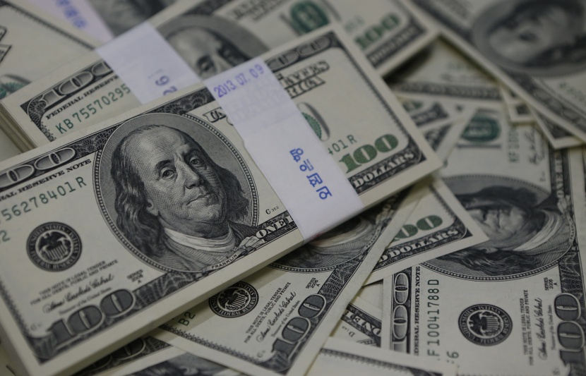 بنك التسويات الدولية: قوة الدولار لا تساعد الشركاء التجاريين للولايات المتحدة