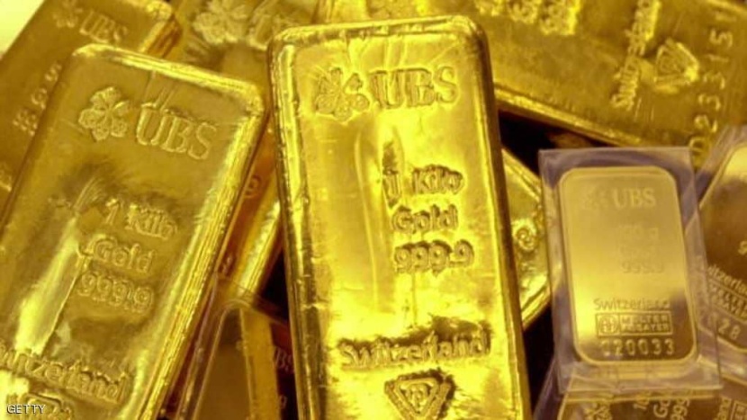 الذهب على ارتفاع طفيف بعد تراجع 2% في الجلسة السابقة 