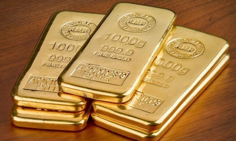 الذهب يتداول قرب أدنى مستوى في شهرين
