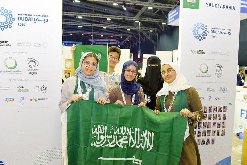 فريق سعودي يشارك في بطولة العالم للروبوتات والذكاء الاصطناعي في دبي
