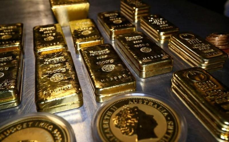 الذهب ينخفض مع اقتراب اجتماع المركزي الأمريكي