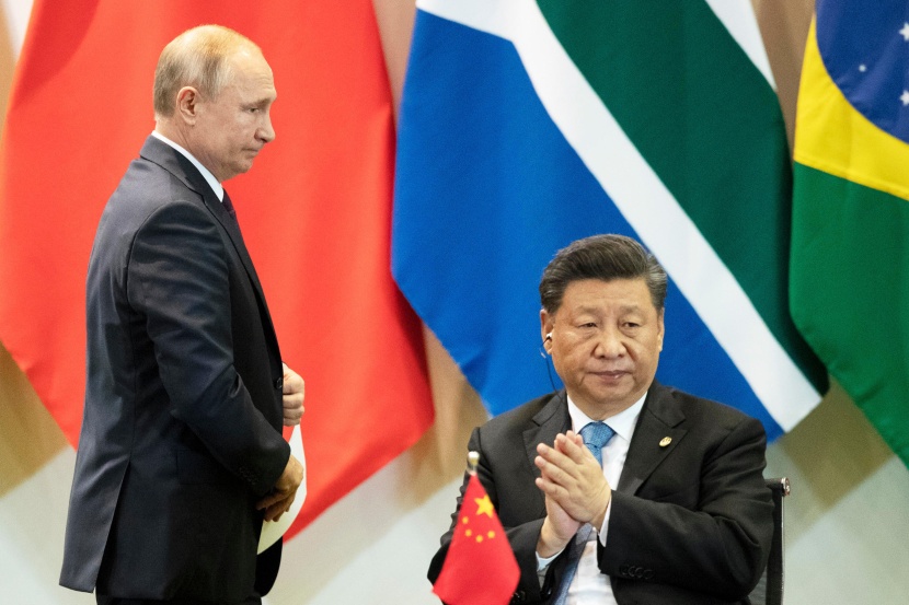 تدشين أول أنبوب غاز بين روسيا والصين
