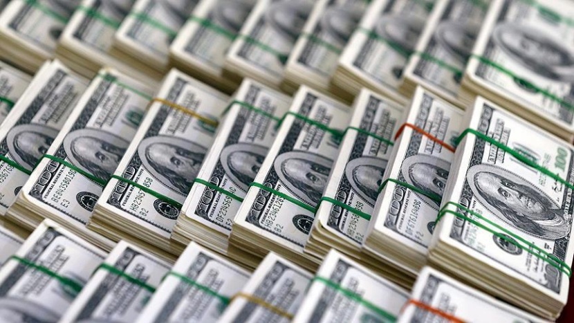 الدولار مستقر أمام معظم العملات الرئيسية في تعاملات راكدة