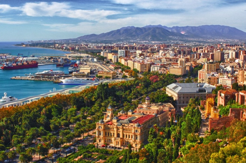 عدد السياح الوافدين على إسبانيا يحقق مستوى قياسيا جديدا في 2019