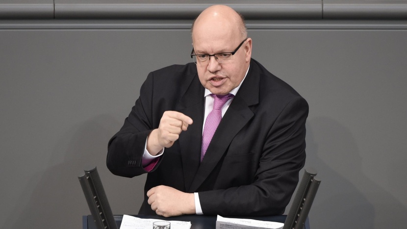 وزير الاقتصاد الألماني يسعى لتعزيز التعاون مع روسيا رغم العقوبات الأوروبية