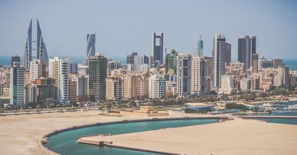 استطلاع .. البحرين الأولى عربيا لسعادة الزبائن
