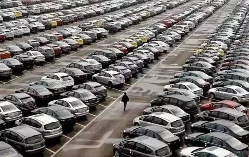 هبوط مبيعات السيارات في الصين 18.7% في يناير