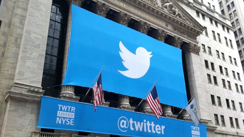 "تويتر": حذف مقاطع الفيديو المعدلة ضمن السياسة الجديدة