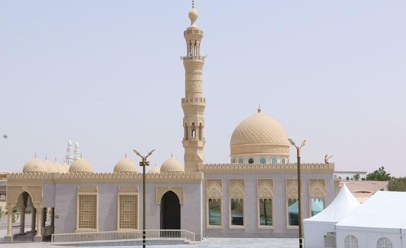 الإمارات تعليق الصلاة في المساجد ودور العبادة للوقاية من كورونا
