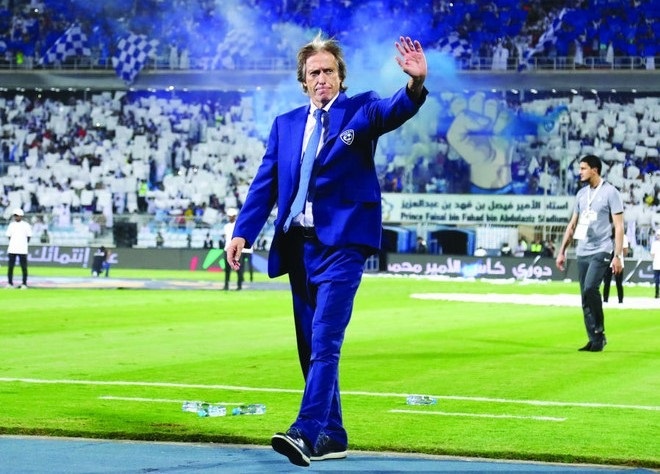 جيسوس مدرب الهلال السابق يصاب بفيروس كورونا
