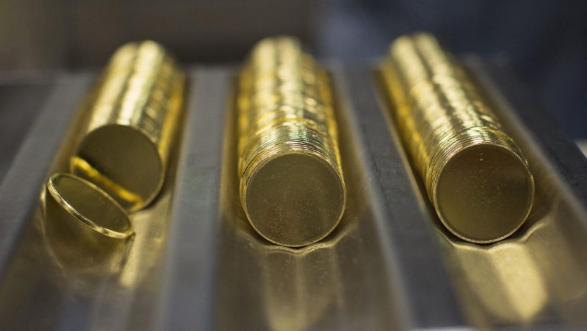 الذهب يرتفع والفضة تتجه لتسجيل ثاني انخفاض أسبوعي منذ 2011