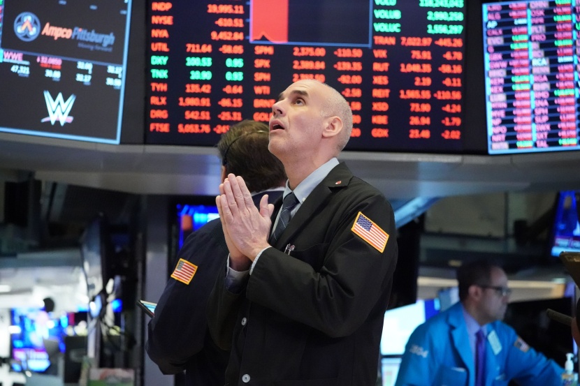 الأسهم الأمريكية تواصل خسائرها رغم إجراءات غير مسبوقة من مجلس الاحتياطي