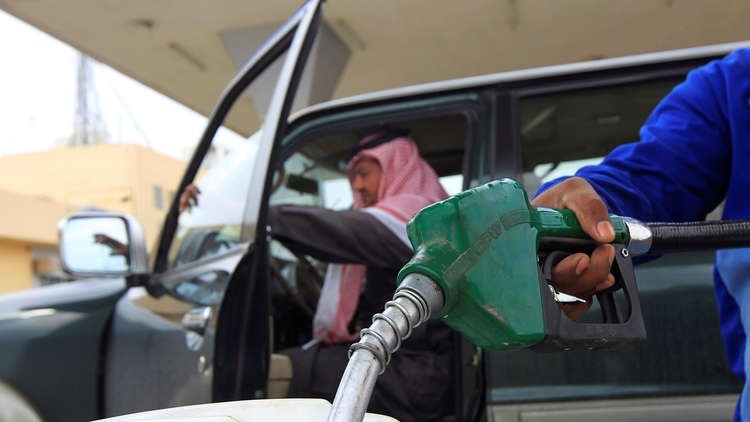 غدا.. المراجعة الشهرية لأسعار البنزين في السعودية