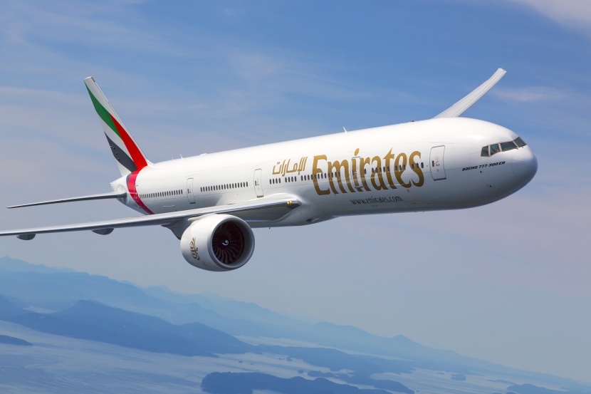 "طيران الإمارات" تشغل خدمات ركاب محدودة في مايو