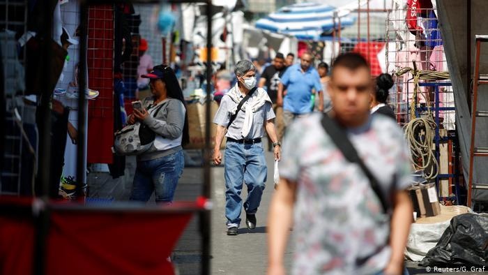 رئيس المكسيك: فيروس كورونا قد يكلف البلاد مليون وظيفة