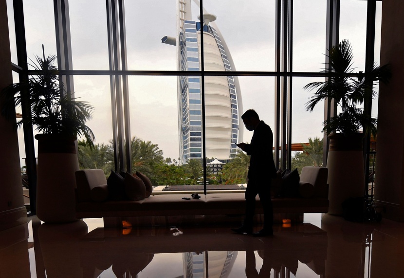 الأربعاء.. دبي تعيد فتح الاقتصاد وتخفف قيود كورونا