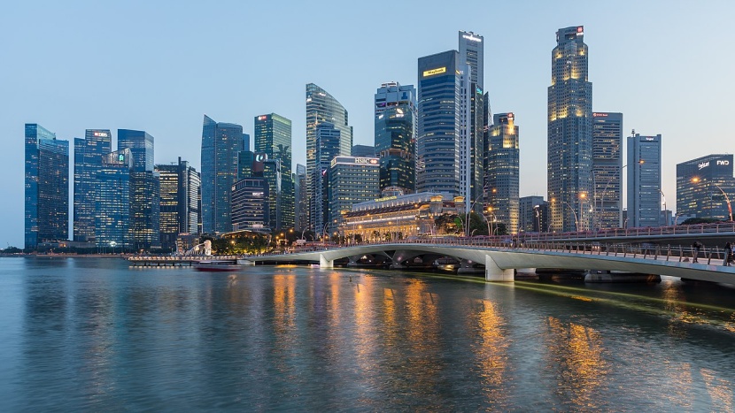 سنغافورة ستنفق 23 مليار دولار للتعامل مع التداعيات الاقتصادية لجائحة كورونا 