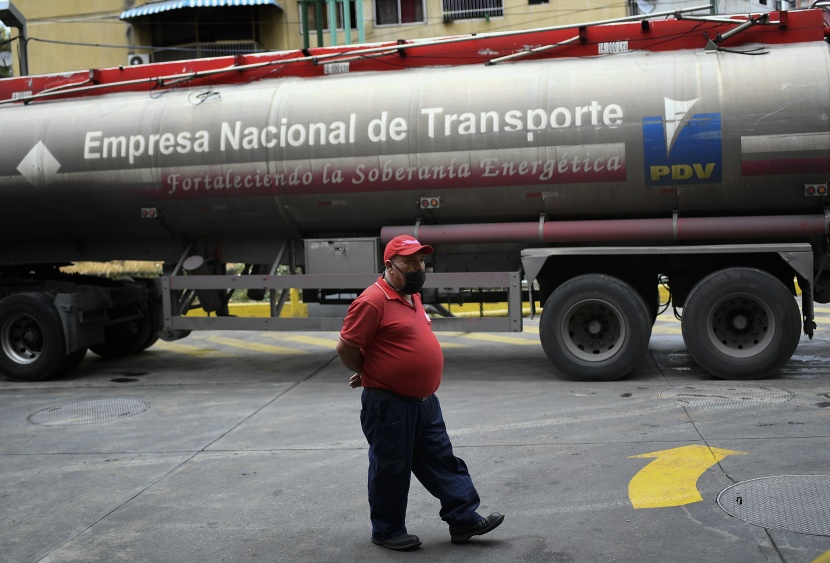 فنزويلا ترفع أسعار الوقود في تغيير استراتيجي لسياسة الدولة