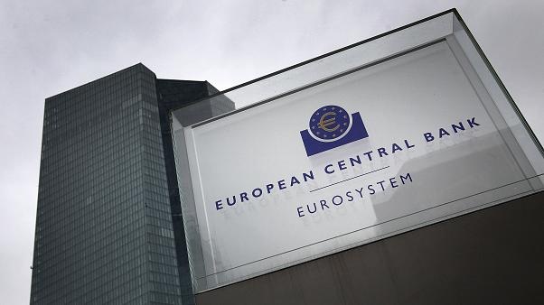 أزمة كورونا تفسح مجالا للاندماج والاستحواذ بين بنوك منطقة اليورو