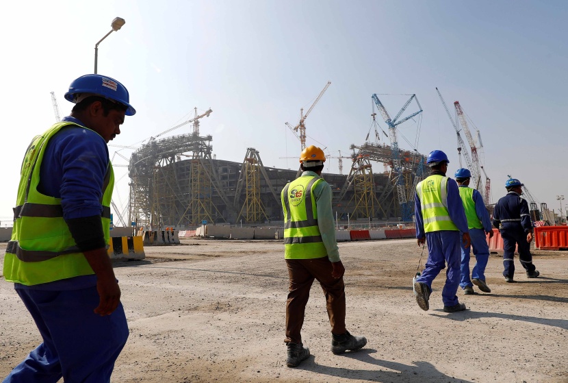 قطر تعلن أول وفاة بكورونا المستجد من العاملين في مشاريع كأس العالم