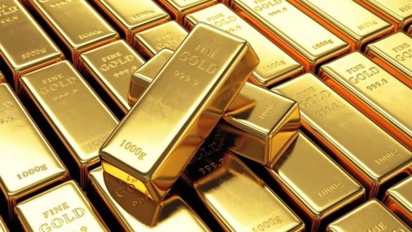 تخلي المستثمرين عن الأصول يتراجع بأسعار الذهب .. والدولار يتمسك بمكاسبه