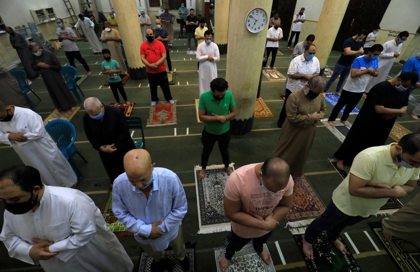  مساجد مصر تستقبل المصلين وإعادة الافتتاح التدريجي لبعض الأنشطة بعد 90 يوما من الإغلاق
