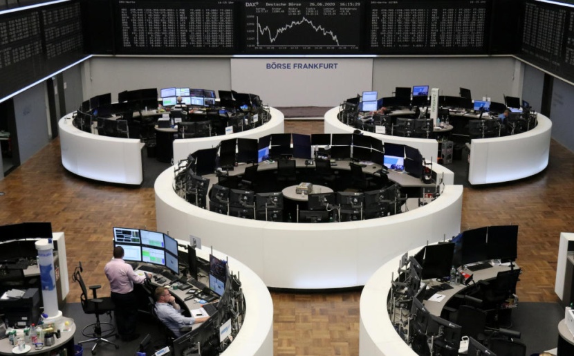 الأسهم الأوروبية تغلق على ارتفاع بعد قفزة في وول ستريت