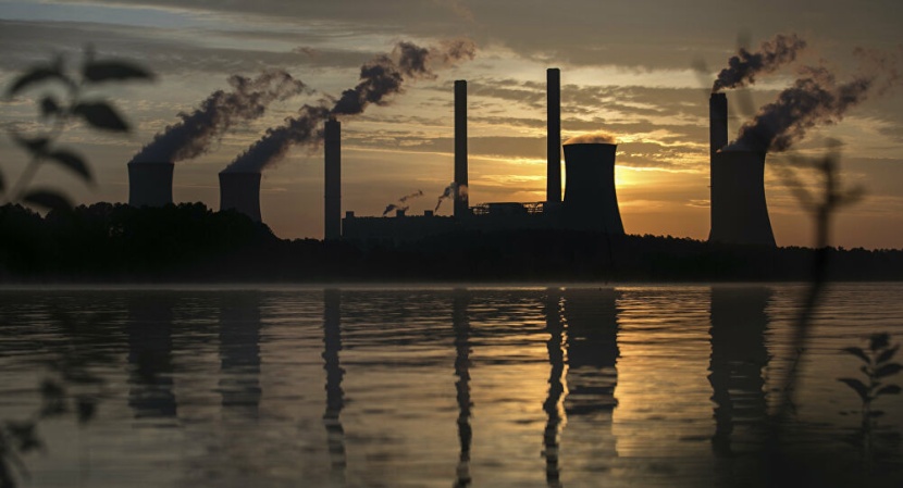12 مجموعة نفطية عملاقة تتعهد تقليص كثافة انبعاثاتها الكربونية