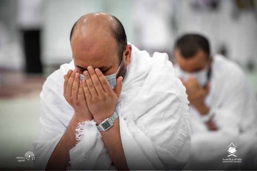 حجاج بيت الله الحرام يصلون إلى مشعر عرفات