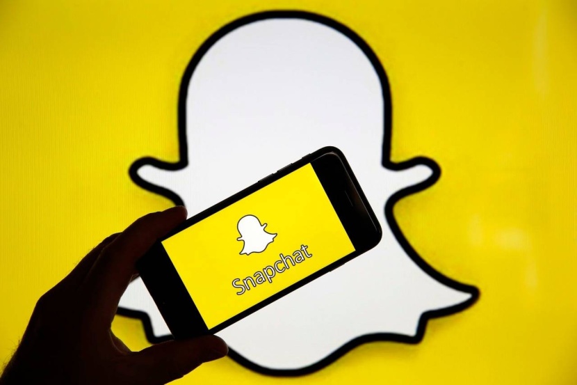 "سناب شات": المستخدمون في السعودية يقضون يوميا 4 ساعات على هواتفهم بغرض الترفيه