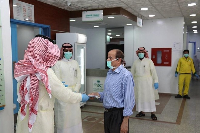 1413  إصابة جديدة بفيروس كورونا في السعودية