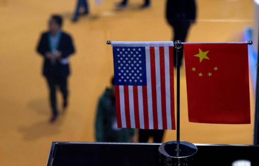 الصين وأمريكا تبحثان النزاع التجاري في اتصال هاتفي