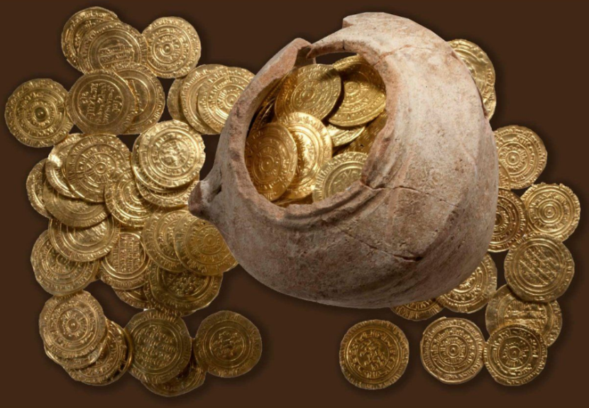 العثور على كنز من العملات الذهبية عمره 1100 عام في الأراضي الفلسطينية المحتلة