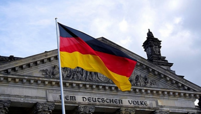ألمانيا تمدد المساعدات للشركات بمواجهة استمرار الأزمة 