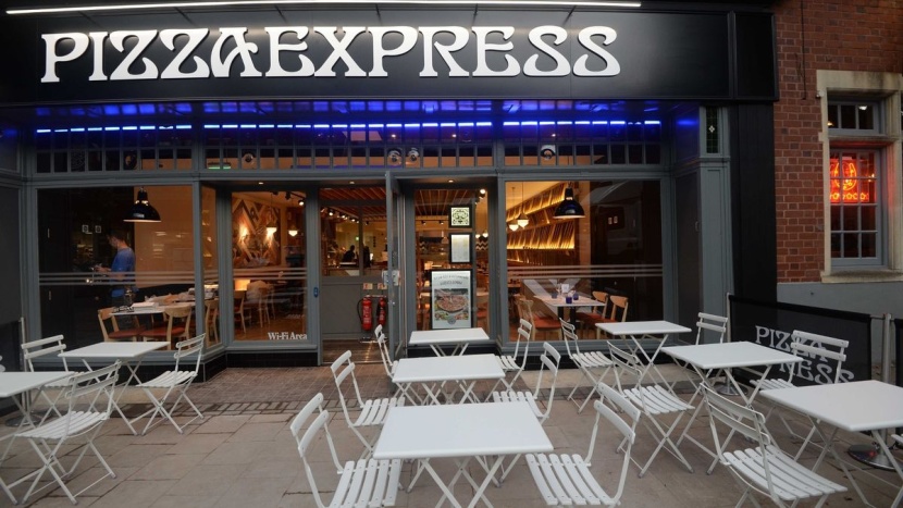 بريطانيا: "بيتزا إكسبرس" تدرس إغلاق 70 % من مطاعمها 