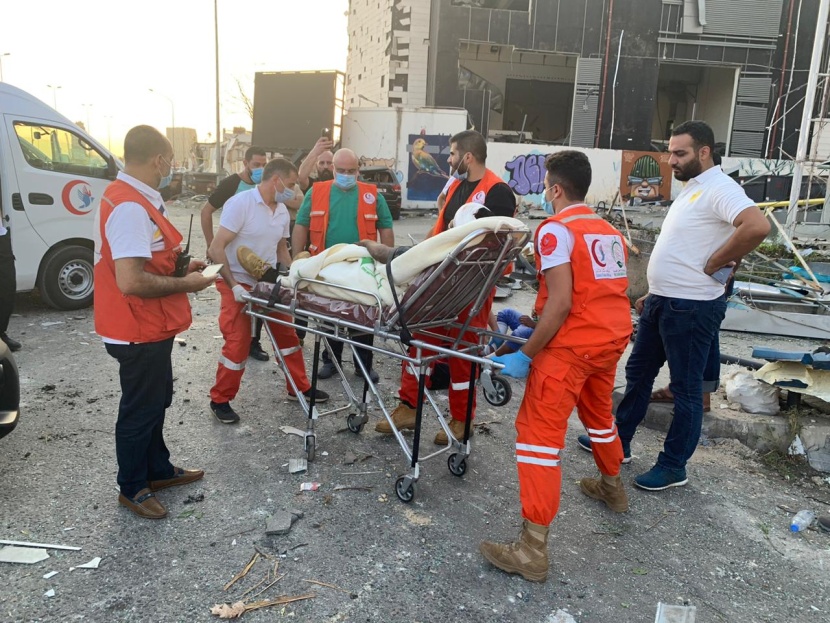 مركز الملك سلمان للإغاثة يسارع بمساندة الطواقم الطبية اللبنانية في إسعاف المتضررين من انفجار مرفأ بيروت