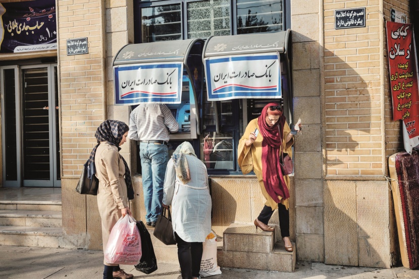 على بعد 52 ساعة فقط .. العقوبات الدولية على إيران تدخل حيز التنفيذ 