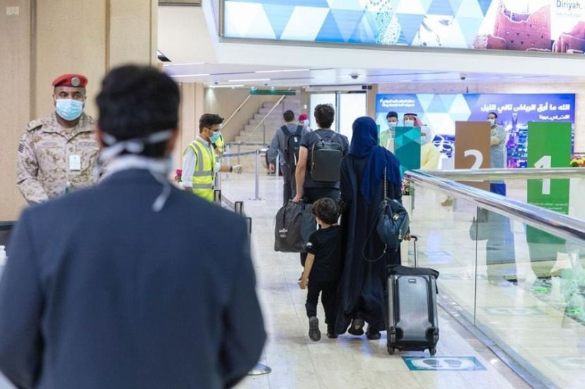 بعد السماح بالسفر الدولي للفئات المستثناة .. تعرف على الضوابط الجديدة في مطارات المملكة