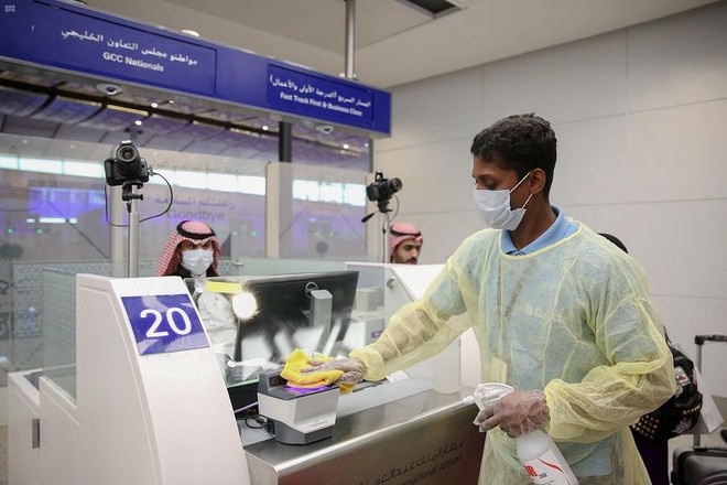 إبرام مذكرة تفاهم لتطهير وتعقيم الطائرات والمطارات في السعودية