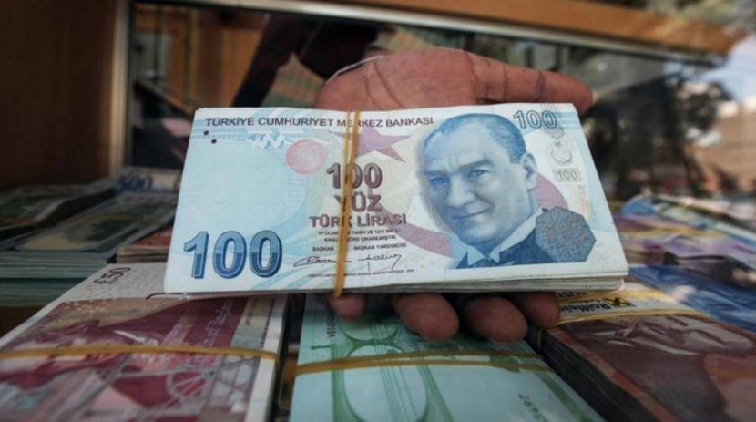 العملة التركية تواصل الهبوط.. بلغت 7.7 ليرة للدولار