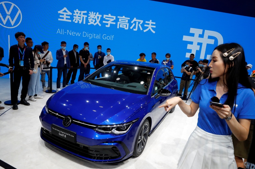 انطلاق معرض بكين الدولي للسيارات وسط حضور جماهيري كبير 