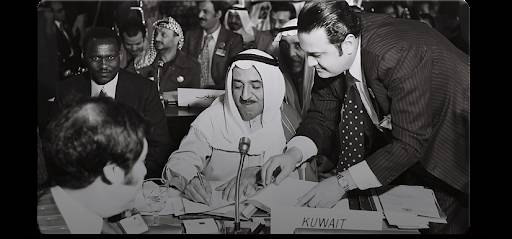 الكويت تبكي أميرها الباسم .. داعية السلام