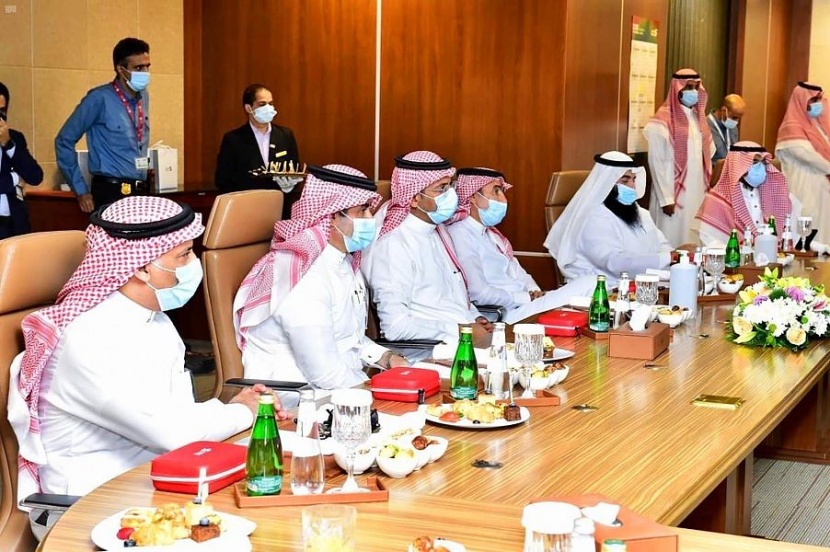وزير الصناعة والثروة المعدنية يزور الشركات الصناعية بمدينة الجبيل الصناعية