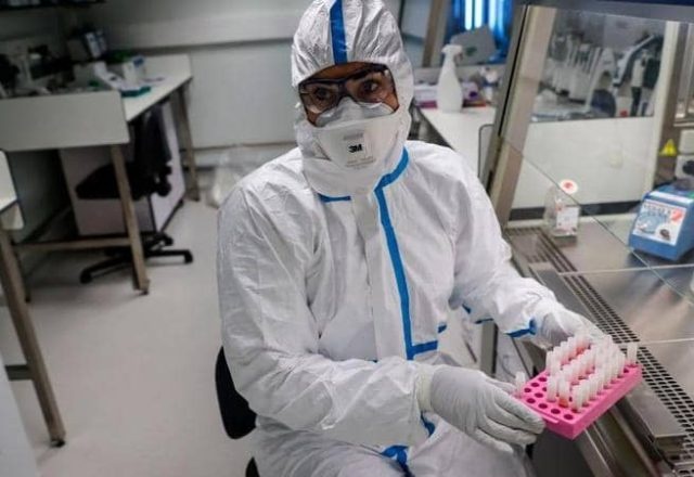 الصين تكتشف فيروس كورونا النشط على أسطح عبوات للأغذية المجمدة 