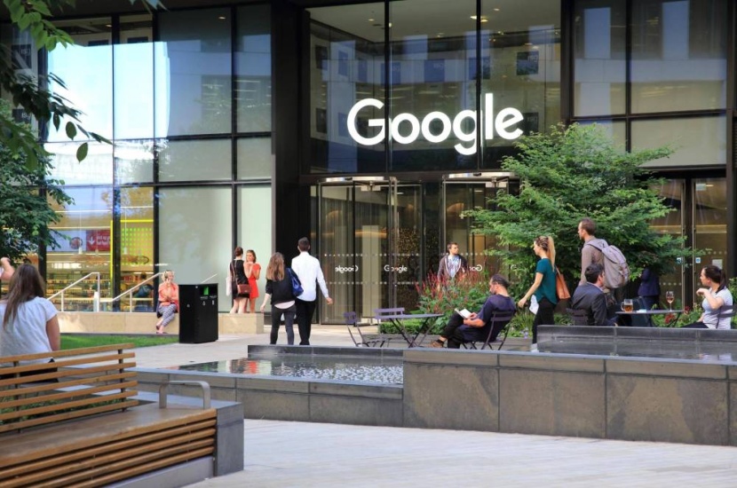 القضاء الأمريكي يلاحق "جوجل" لانتهاكها قوانين المنافسة وجمع بيانات المستخدمين