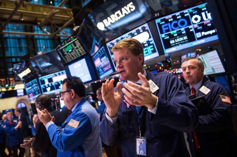 الأسهم الأمريكية تغلق على ارتفاع بعد جلسة متقلبة