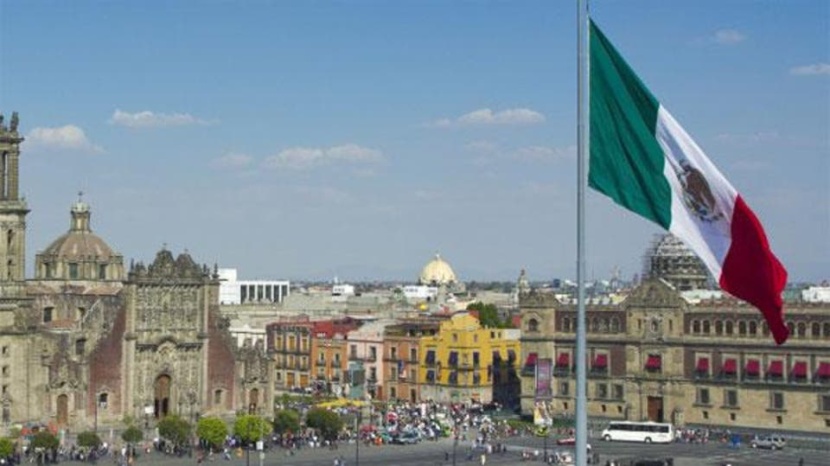مؤشرات متباينة للنشاط الاقتصادي في المكسيك وسط تغيير طفيف في قيود كورونا 