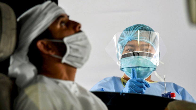 5 وفيات و1121 إصابة جديدة بفيروس كورونا في الإمارات