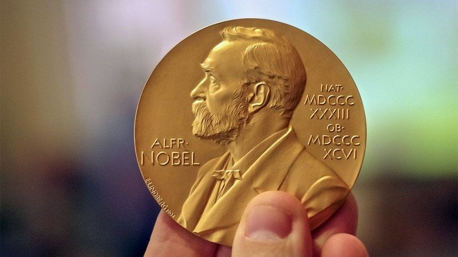 فوز الشاعرة الأمريكية لويز غلوك بجائزة نوبل للآداب 2020