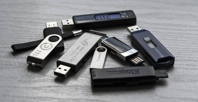 أقراص تخزين USB المستخدمة تشكل خطرا على مالكيها السابقين